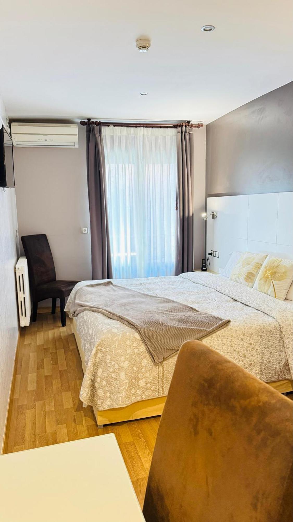 Hotel El Acebo Χάκα Εξωτερικό φωτογραφία